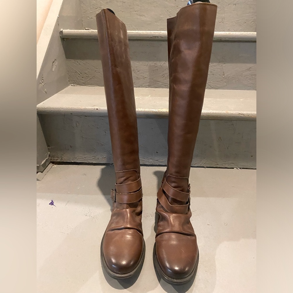 STEVE MADDEN- Tall leather Riding boots